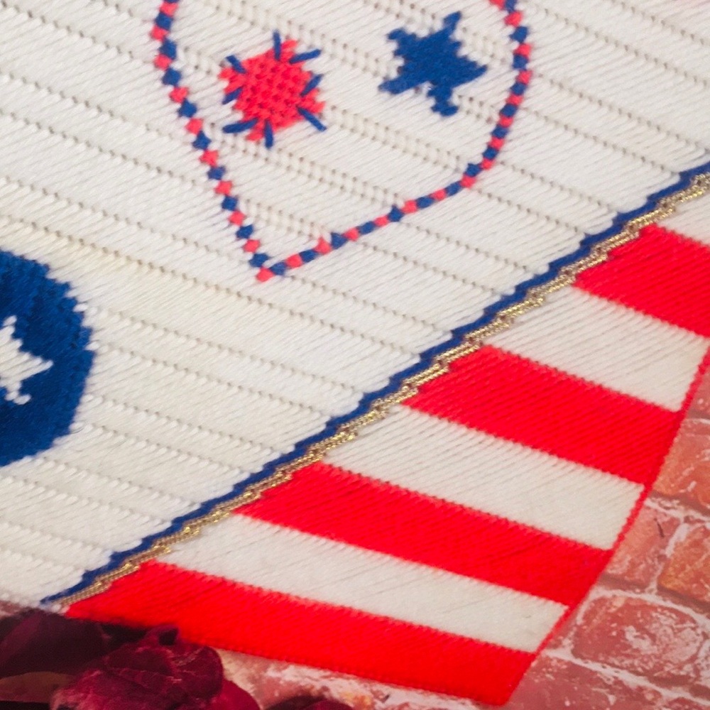 Vintage Handmade Patriotic Heart American Flag Needlepoint Wall Hanging - Picture 4 of 8